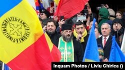 Călin Georgescu (în dreapta imaginii, lângă George Simion) are, pe lângă simpatii legionare, și manifestări filoruse categorice.