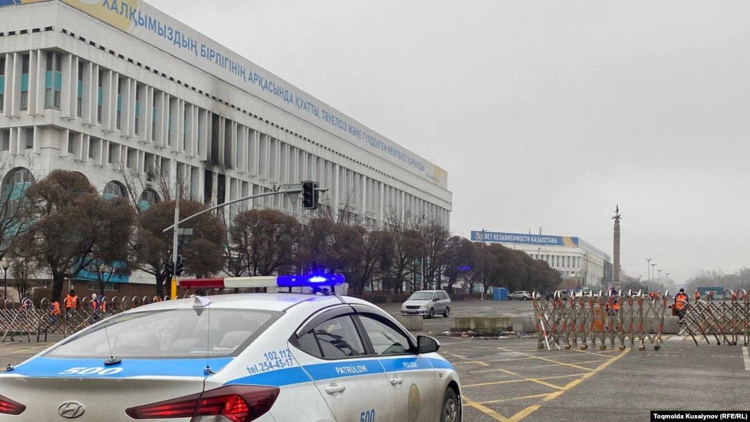 Казак полициясы башаламандыкка тиешелүү деп шек саналып кармалгандардын арасында кошуна өлкөнүн жарандары бар экенин айтканы менен кайсы мамлекеттер экенин ачыктаган эмес.