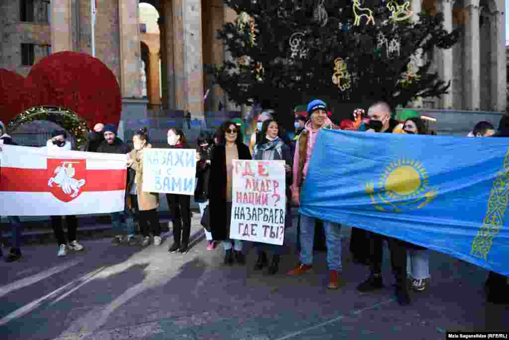 Protestë në Gjerogji në përkrahje të protestuesve në Kazakistan, 7 janar 2022.