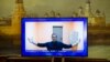 Navaljni preko TV linka iz zatvora tokom jednog od sudskih ročišta, januar 2022.