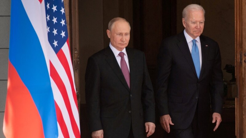 Biden dhe Putin diskutojnë për Ukrainën 