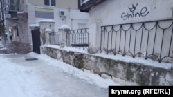 Последствия снегопада и гололеда в Керчи, Крым, январь 2022 года