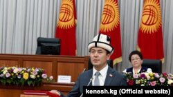 Нуржигит Кадырбеков, Жогорку Кеңештин депутаты, "Ыйман нуру" фракциясынын жетекчиси.