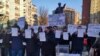 Serbët lokalë protestojnë ndaj vendimit për moslejimin e mbajtjes së referendumit serb në Kosovë