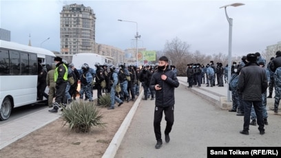 Правительство в отставку!» и «Шал, кет!». В Актау и Жанаозене продолжились митинги