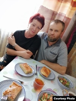 Александр Искибаев с матерью
