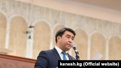Депутат парламента Кыргызстана Жанар Акаев.