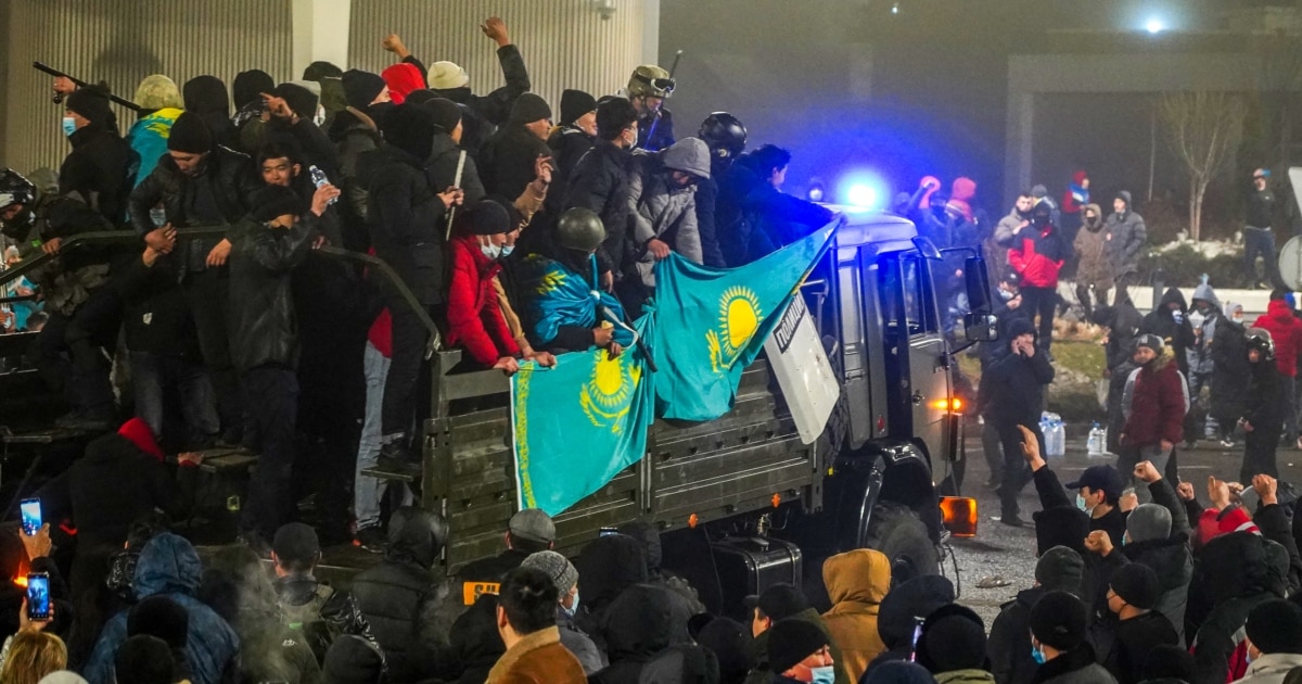 Порно балапан шәуетпен тұншығып қалды