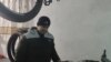 Тихомир Колев в ателието си