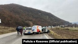 Vendi i aksidentit në rrugë Prishtinë-Podujevë. 
