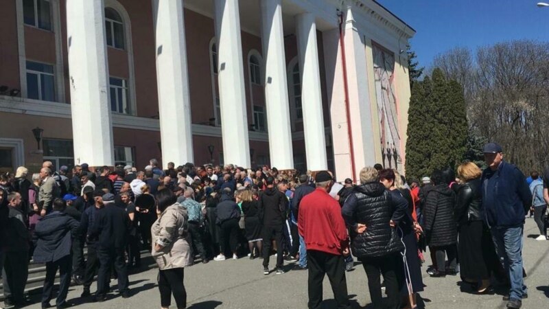 На двух участках во Владикавказе уже проголосовали 1 200 человек