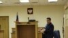 Суд распустил совет депутатов, потребовавших отставки Путина