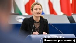  Цветелина Пенкова направи изказване в Европейския парламент в Страсбург на 14 септември. 