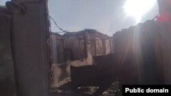 عکسی از تخریب چند خانه در بمباران آذربایجان