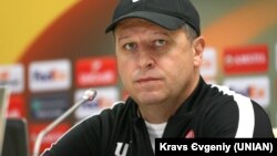Головний тренер ФК «Зоря» (Луганськ) Юрій Вернидуб