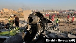 На місці падіння збитого літака під Тегераном, 8 січня 2020 року