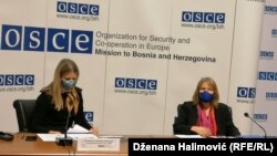 Šefica misije OSCE-a u BiH Kathleen Kavalec i ambasadorica Švedske u BiH Johanna Stromquist.