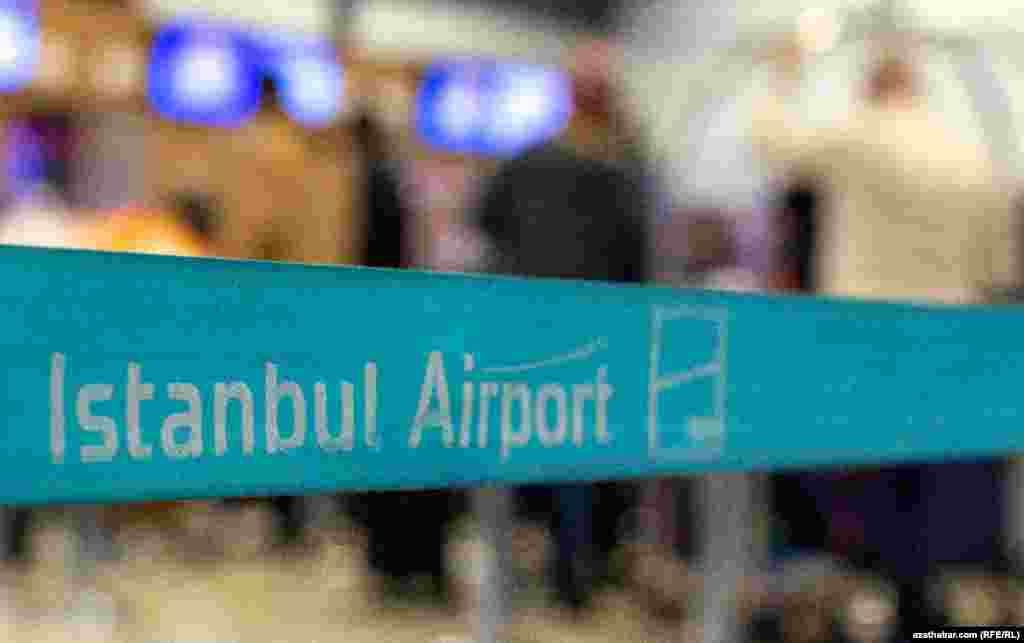 Международный аэропорт Стамбула, 29 марта, 2022.
