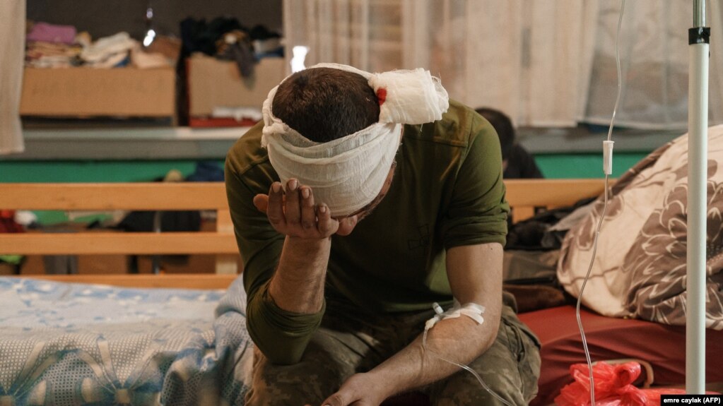 Через неналежне ставлення до поранених військових черговий лікар спочатку отримав лише догану, але пізніше у лікарні вирішили його звільнити. Фото ілюстративне