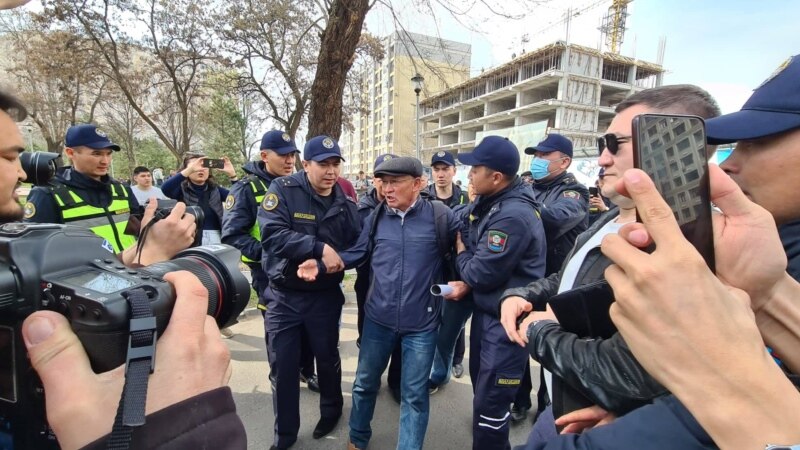 В Бишкеке митингов нет? Суд продлил запрет на акции протеста