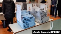 Zbog ponavljanja izbora usled nepravilnosti na biračkom mestu u Velikom Trnovcu ne mogu biti proglašeni konačni rezultati parlamentarnih izbora u Srbiji i ne može se konstituisati Skupština. 