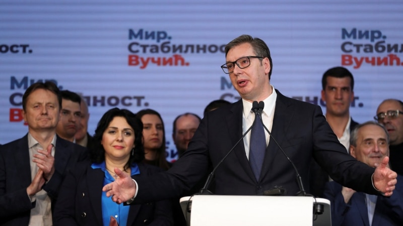 Vučić proglasio pobedu na predsedničkim i parlamentarnim izborima