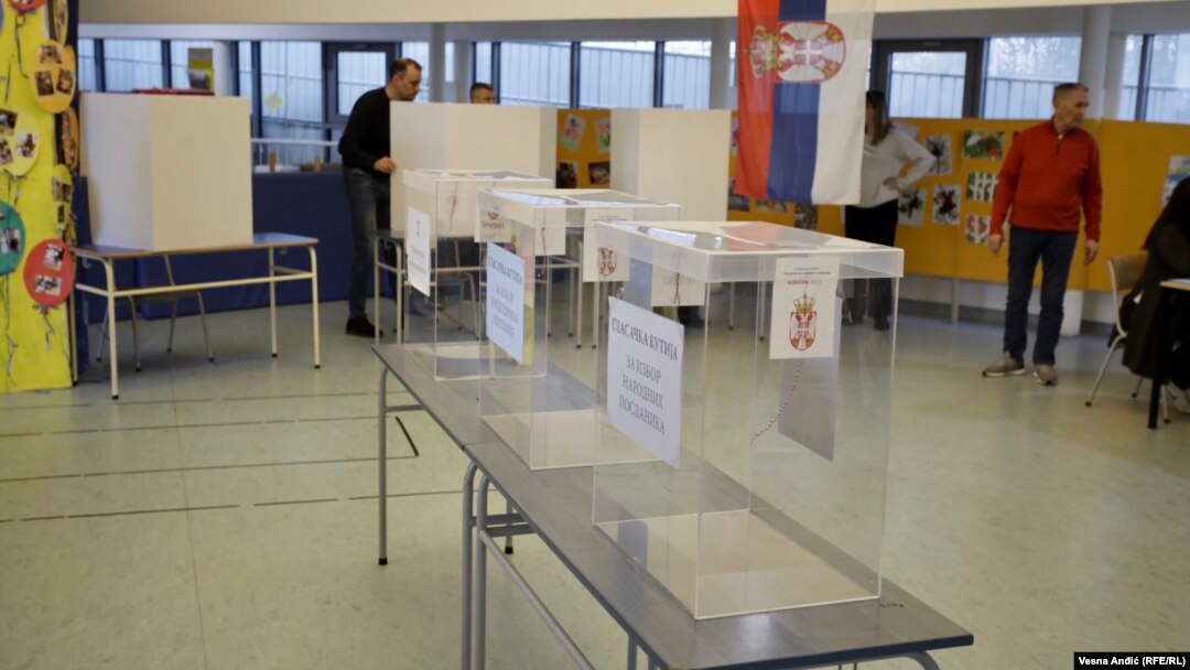 Glasačke kutije na parlamentarnim, predsedničkim i lokalnim izborima 2022. godine, Beograd, 3. april 2022. 
