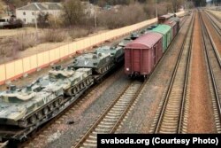 Поезд с российскими танками в Беларуси, март 2022 года