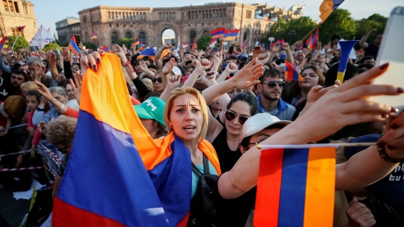 رهبر مخالفان ارمنستان خواستار  توقف اعتراضات در روز پنجشنبه شد 