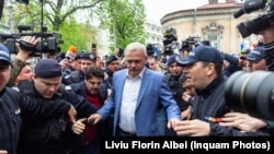 Liviu Dragnea nu s-a prezentat la procesul de la instanța supremă.