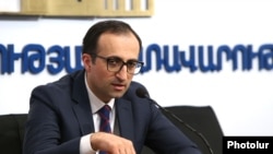 Առողջապահության նախարար Արսեն Թորոսյան, արխիվ