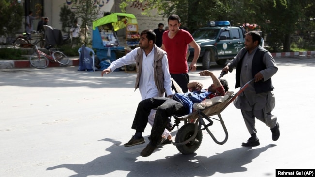 После второго взрыва, Кабул 30 апреля, 2018