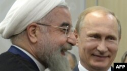 Орусия -- Путин Иран президенти Роухани менен БРИКС саммитинде. Уфа, 9-июль, 2015.