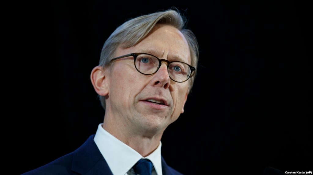 به گفته برایان هوک، صادرات روزانه نفت ایران نسبت به سال ۲۰۱۷ حدود ۱.۵ میلیون بشکه کاهش یافته است.