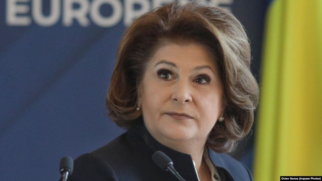 Rovana Plumb