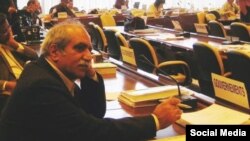 علیرضا ثقفی، نویسنده، مترجم و عضو کانون نویسندگان ایران