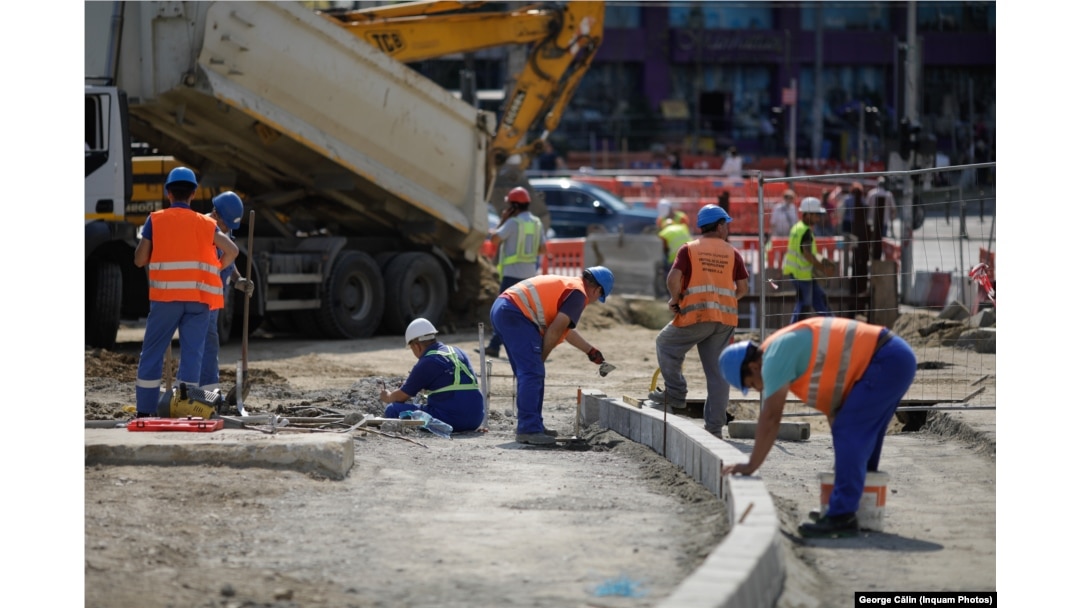 Construcţiile reprezintă unul din domeniile nevoite să apeleze la muncitori non-UE pentru a duce la capăt proiectele.