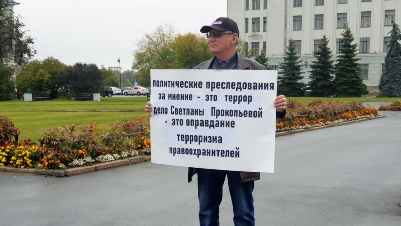 В Пскове строителя и эколога Игоря Батова оштрафовали на 30 тысяч за "дискредитацию" армии