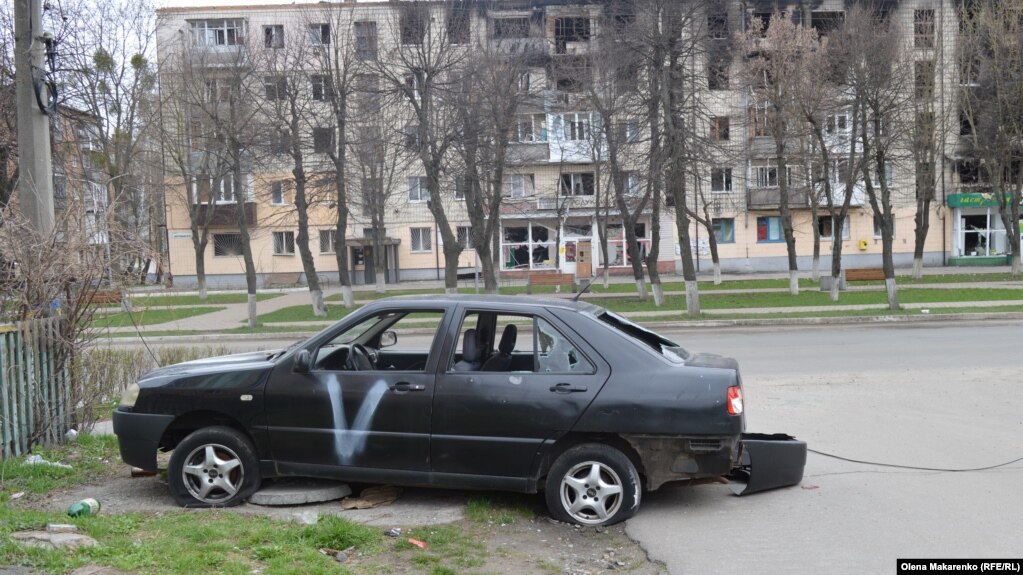 Borodianka, 3 mars dhe 23 gusht. Ish-kryeprokurorja e Ukrainës, Iryna Venediktova, ka thënë se Borodianka ka qenë vendi i masakrave më të rënda të civilëve në rajonin e Kievit gjatë okupimit rus.