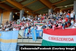 Supporters of the Csikszereda team bring the Hungarian flag (right) and the flag of the so-called Szekely Land (left) to matches.