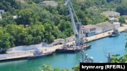 Подводной лодки «Алроса» нет у причала 13-го судоремонтоного завода в Килен-бухте Севастополя