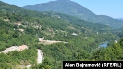 Izgradnja hidroelektrane Buk Bijela, rijeka Drina (fotoarhiv)