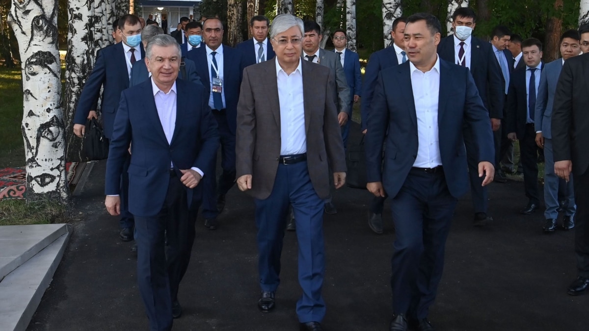 Central Asian Leaders Meet Amid Russia's 'Declining Role' In Region