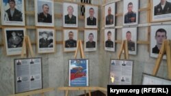 Фотовыставка о погибших участниках «спецоперации» в Севастополе
