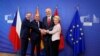 Kryeminsitrat e dy vendeve, Shqipërisë dhe Maqedonisë së Veriut, Edi Rama, dhe Dimitar Kovaçevski, gjatë takimit në Bruksel me zyrtarët e lartë të bllokut evropian. 19 korrik 2022.