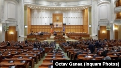 Sesiunea parlamentară de toamnă a Parlamentului a început pe 2 septembrie. 