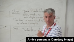 Profesorul universitar Cătălin Gherghe coordonează lotul olimpic de matematică. Acesta a obținut, în 2022, locul 5 pe națiuni. 