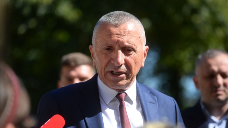 Kamberi osudio odluku o zabrani posete kosovskog ministra Preševu