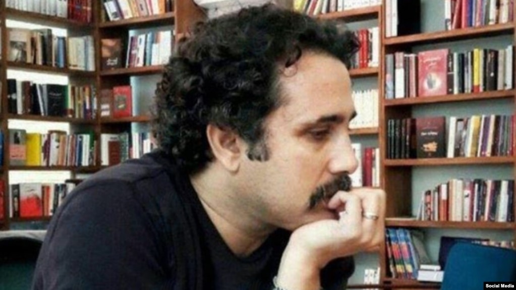 Iranian teachers union activist Jafar Ebrahimi (file photo)