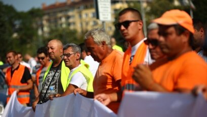 Представители на фирми за пътно строителство протестираха в сряда в